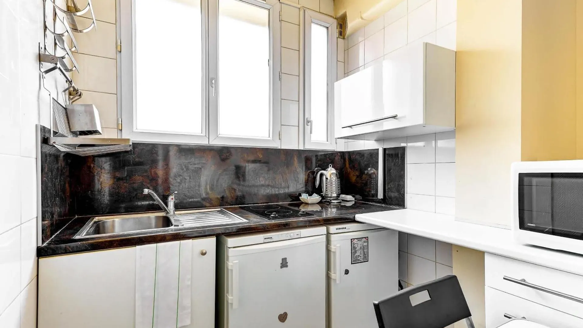 Studio 2P Rue Nationale Paris 0*,  France